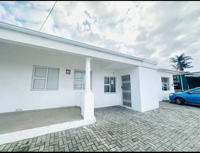 261M² OFFICE FOR SALE IN BEREA